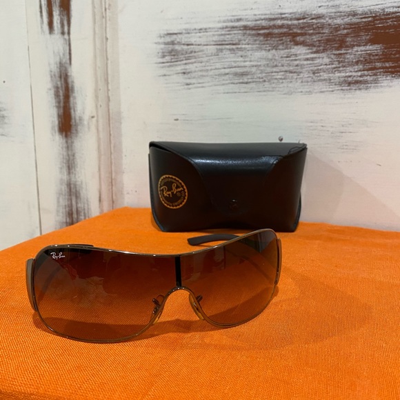 Ray-Ban Accessories - Ray Ban Sunglasses/ Shield Wrap